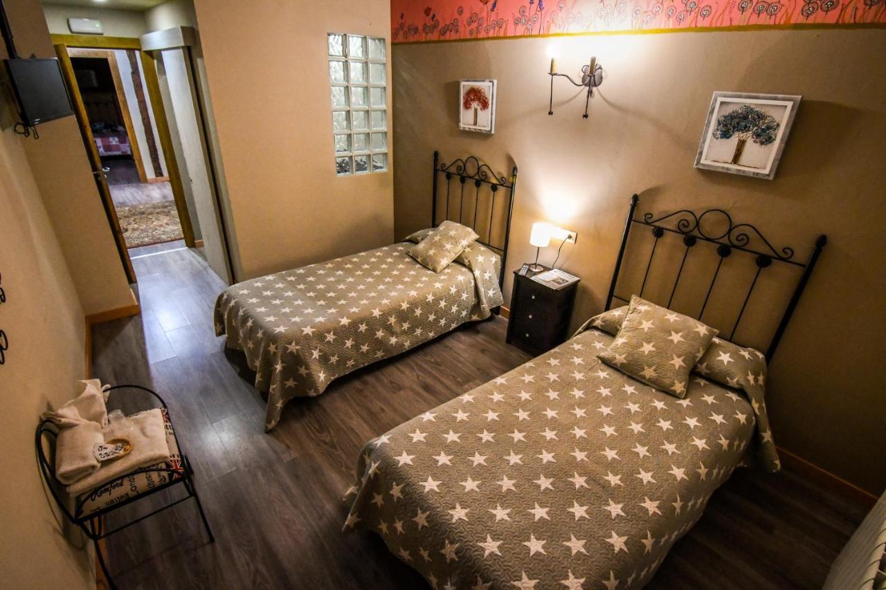 Acienleguas Hostel Castrojeriz Bagian luar foto