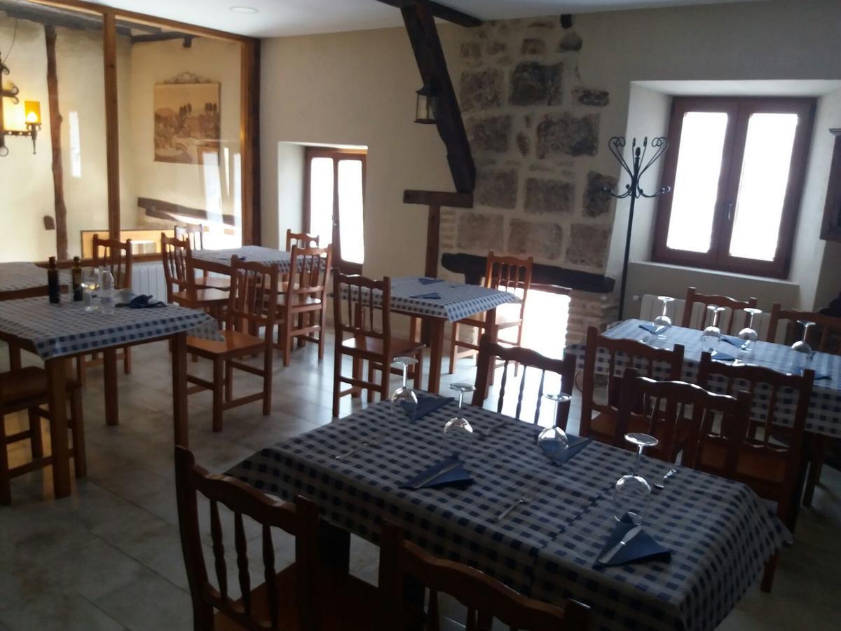 Acienleguas Hostel Castrojeriz Bagian luar foto